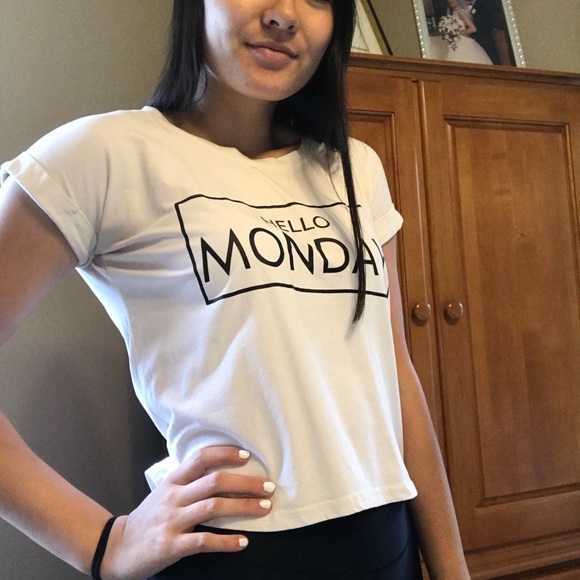 HELLO MONDAY crop tee - Picture 2 of 3